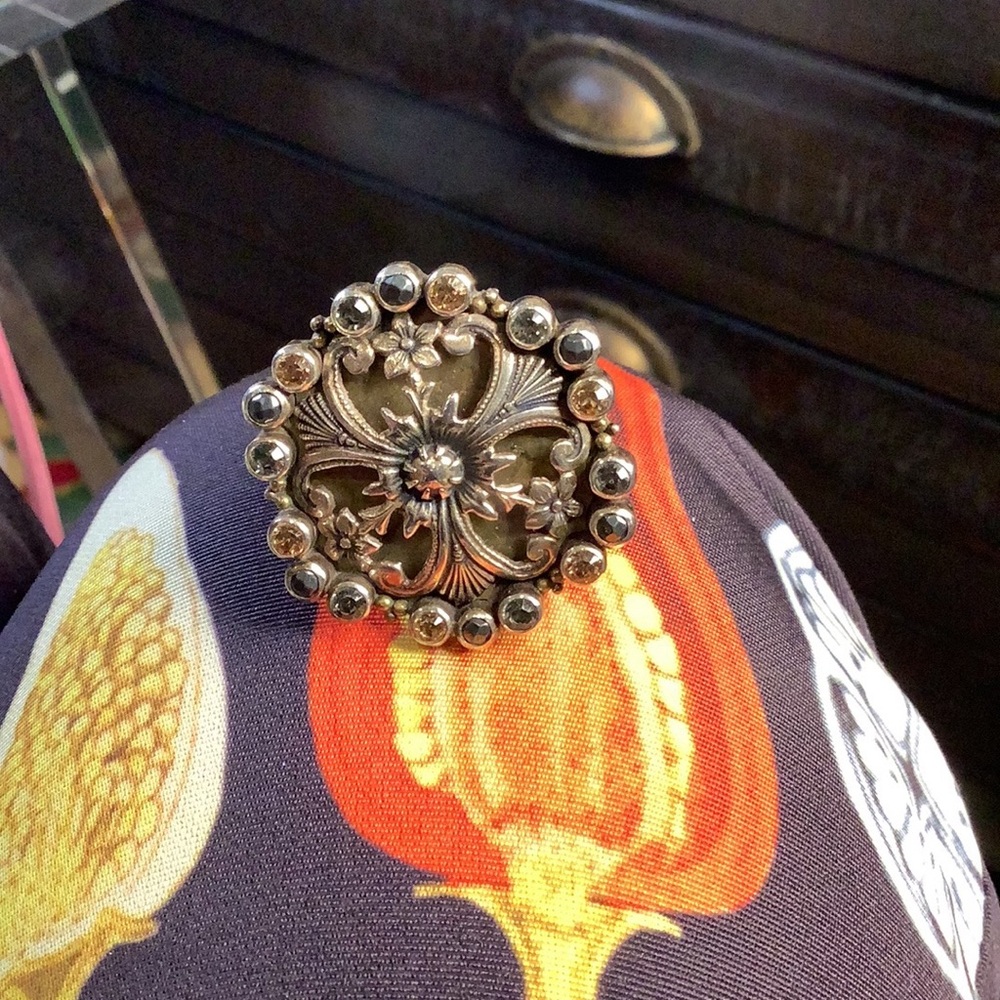 Vintage-Inspired Gold and Silver Floral Ring
